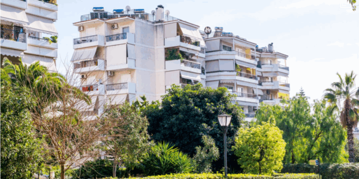 Λείπουν από την αγορά 180.000 κατοικίες